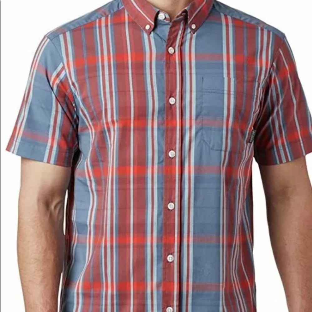 Columbia Plaid Button Down New Shirt Men’s Small Red Blue Short Sleeve Outdoor